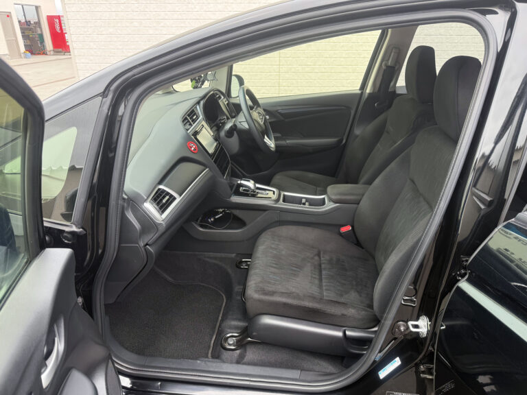 A-Honda Shuttle Hybrid 4WD (1)