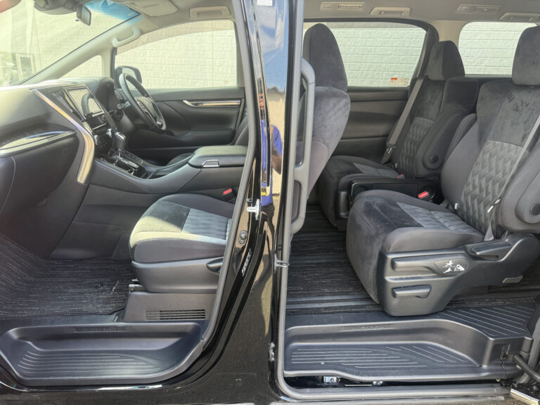 I-Toyota Alphard 3rd Generation 4WD (3)