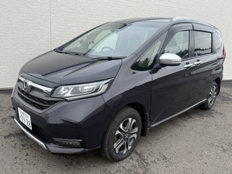 L-Honda Freed 4WD (1)
