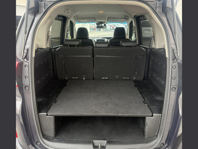 L-Honda Freed 4WD (2)