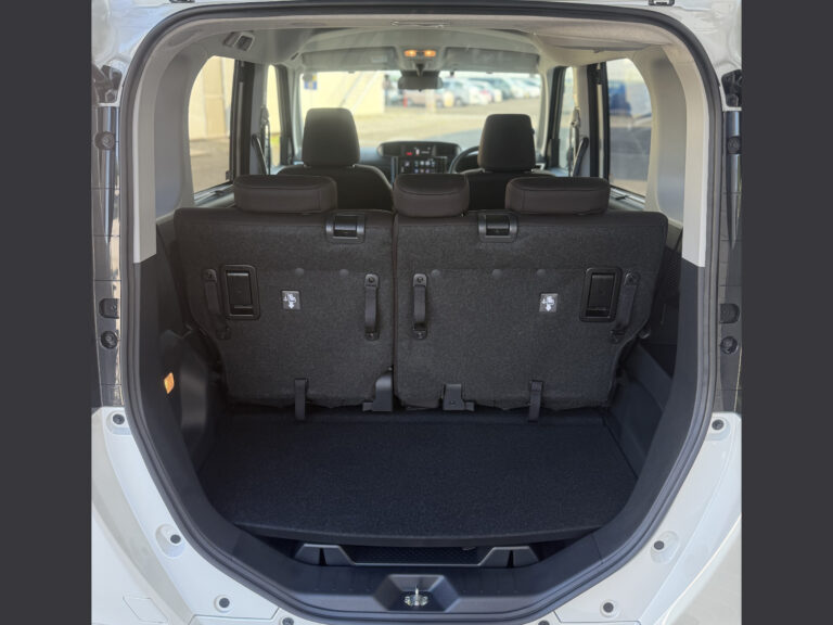 Ｐ-Toyota Roomy 4WD (3)