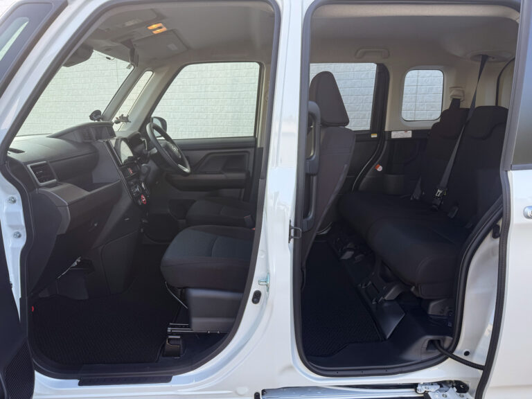 Ｐ-Toyota Roomy 4WD (4)